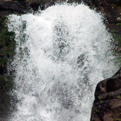 Een waterval in Udzungwa Mountains National Park