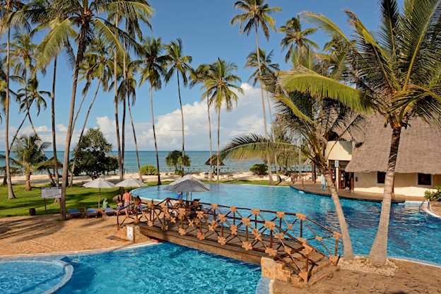 8 daagse vliegvakantie naar Ocean Paradise Resort in pwani mchangani, tanzania